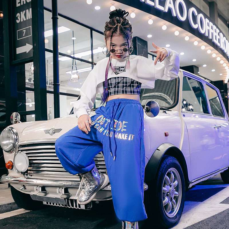 キッズダンス衣装 チェック柄ビスチェとワイドパンツの都市型ダンス衣装