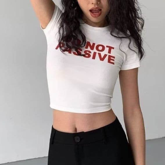 ダンス衣装 メッセージロゴ入りショート丈半袖Tシャツ