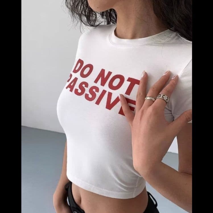 ダンス衣装 メッセージロゴ入りショート丈半袖Tシャツ